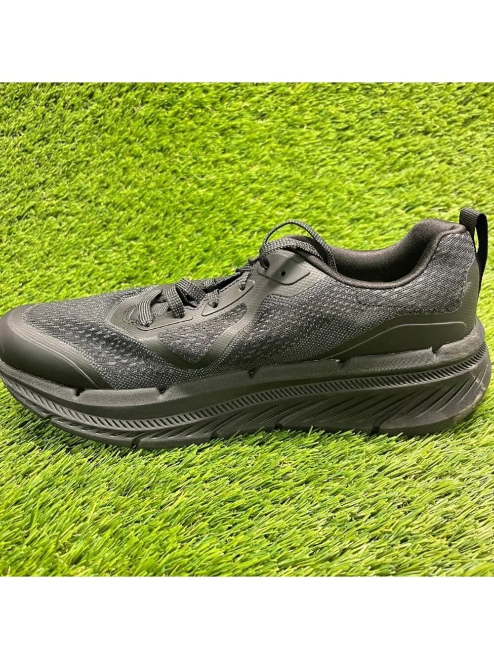 Skechers Max Cushioning Premier 2.0 Mens Size 9.5 Black Running Shoes Sneakers